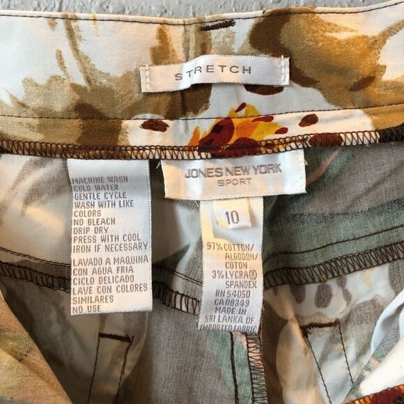 NWT Jones New York Sport 2-Piece Top and Capris - Picture 7 of 8